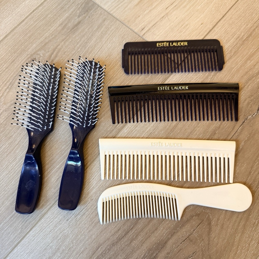 Vintage Estée Lauder Hairbrushes And Combs‎ Lot Of 6